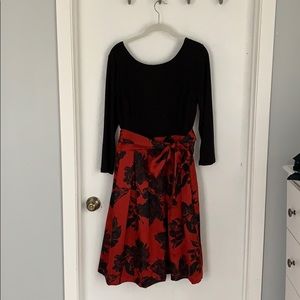 Great dress for Holiday party! Only worn once!